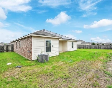 170 Kennedy Drive - Photo Thumbnail 21