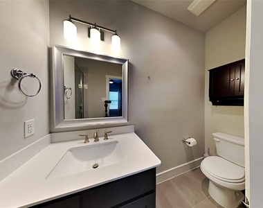 1318 Palm Springs Lane - Photo Thumbnail 7