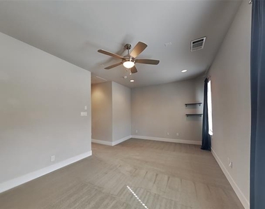 1318 Palm Springs Lane - Photo Thumbnail 11