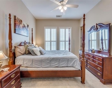 604 Promontory Drive - Photo Thumbnail 12