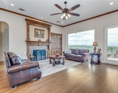 604 Promontory Drive - Photo Thumbnail 4
