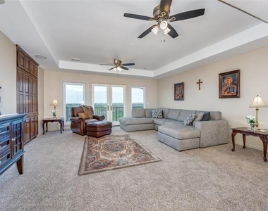 604 Promontory Drive - Photo Thumbnail 13