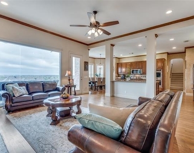 604 Promontory Drive - Photo Thumbnail 6