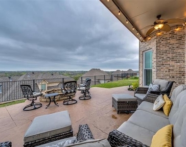 604 Promontory Drive - Photo Thumbnail 2