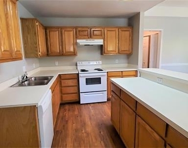 3117 N Bell Avenue - Photo Thumbnail 3