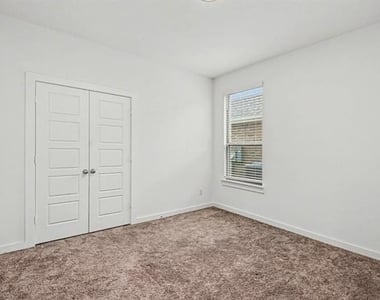 2653 Keokuk Street - Photo Thumbnail 19