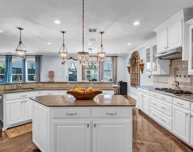 5527 Mccommas Boulevard - Photo Thumbnail 18