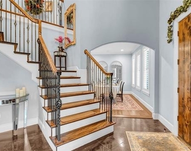 5527 Mccommas Boulevard - Photo Thumbnail 5