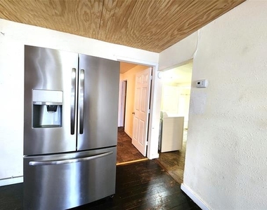 620 Uland Street - Photo Thumbnail 7