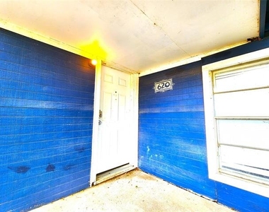 620 Uland Street - Photo Thumbnail 3