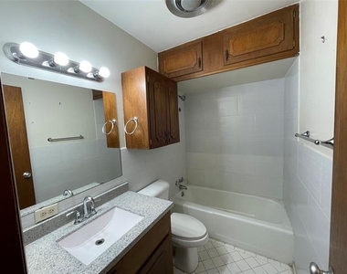 409 Royal Street - Photo Thumbnail 5