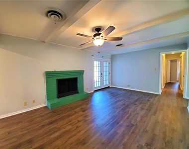 1200 Bryn Mawr Place - Photo Thumbnail 7