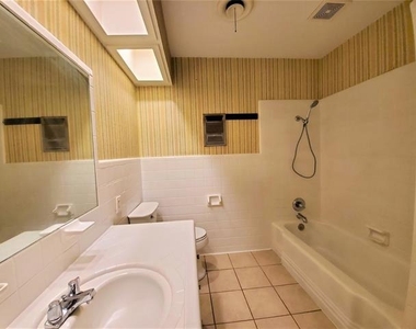 1200 Bryn Mawr Place - Photo Thumbnail 29