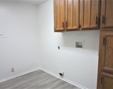 2308 Birchbrook Court - Photo Thumbnail 8