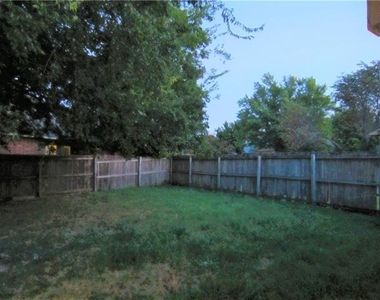 2308 Birchbrook Court - Photo Thumbnail 10