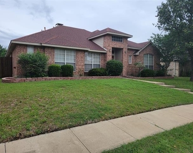 7913 Salzburg Drive - Photo Thumbnail 1