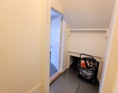 2223 N Locust Street - Photo Thumbnail 21
