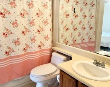 18333 Roehampton Drive - Photo Thumbnail 5