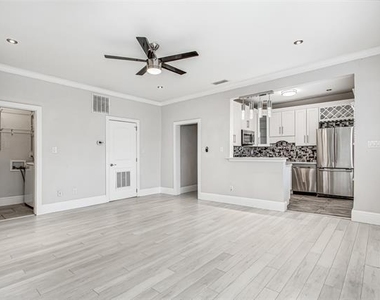 4719 Junius Street - Photo Thumbnail 9