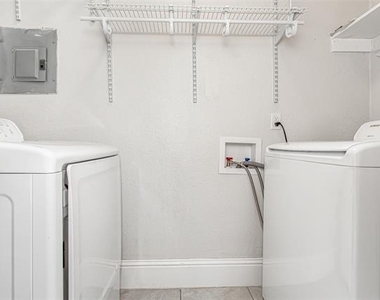 4719 Junius Street - Photo Thumbnail 12