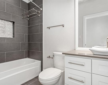 4719 Junius Street - Photo Thumbnail 21