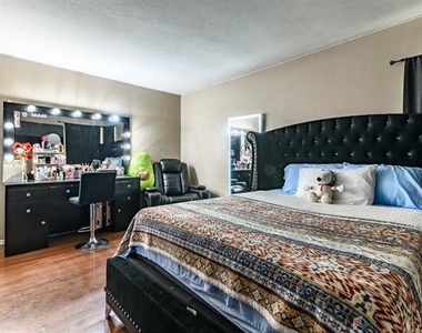 434 Pogue Street - Photo Thumbnail 9
