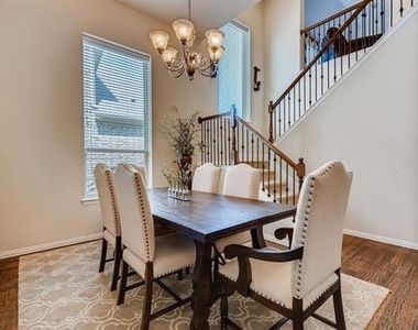 2642 Calmwood Drive - Photo Thumbnail 3