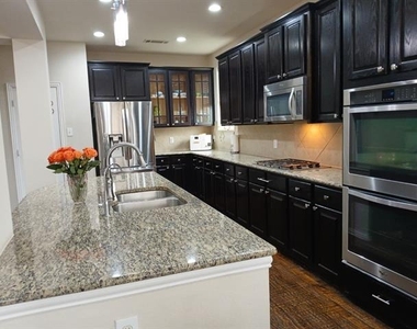 2642 Calmwood Drive - Photo Thumbnail 7