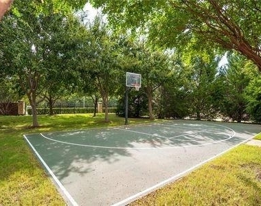 7933 Hannah Street - Photo Thumbnail 17