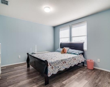 2829 Kerrville Drive - Photo Thumbnail 20