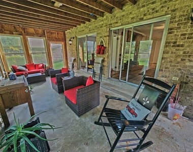 542 Wildewood Drive - Photo Thumbnail 18