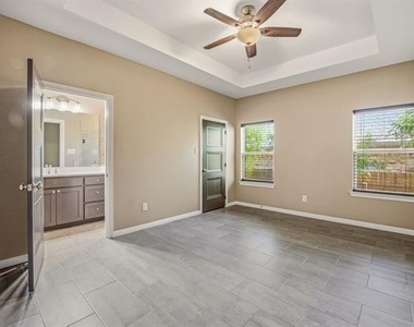 1316 Liberty Street - Photo Thumbnail 10