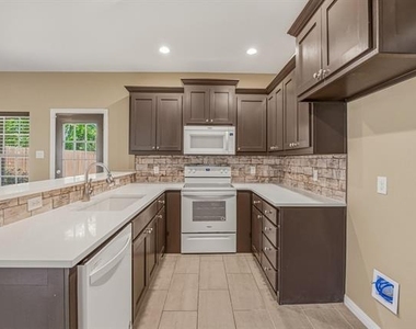 1316 Liberty Street - Photo Thumbnail 9