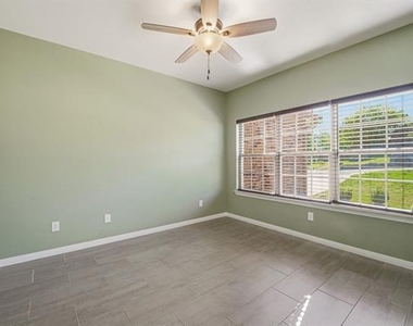 1316 Liberty Street - Photo Thumbnail 2