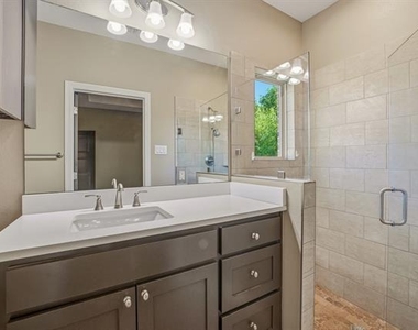1316 Liberty Street - Photo Thumbnail 13