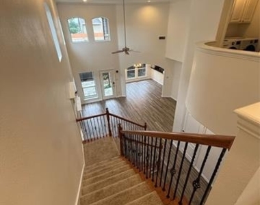 5735 Richmond Avenue - Photo Thumbnail 23