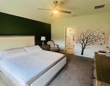 16729 Milwaukee Street - Photo Thumbnail 15