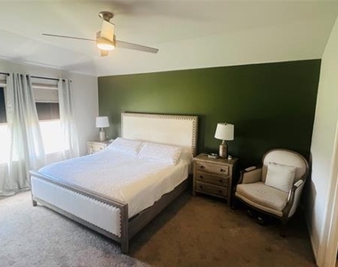 16729 Milwaukee Street - Photo Thumbnail 16
