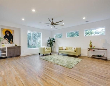 4310 Merrell Road - Photo Thumbnail 13