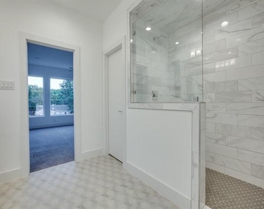 4310 Merrell Road - Photo Thumbnail 17