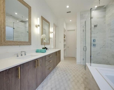 4310 Merrell Road - Photo Thumbnail 9