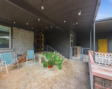 2137 Lenamon Street - Photo Thumbnail 21