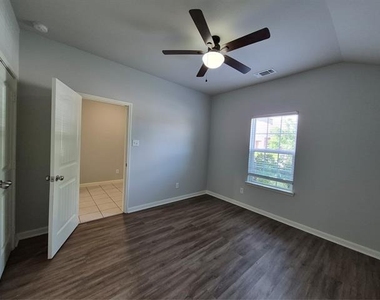 8050 Privet Street - Photo Thumbnail 15