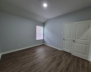 8050 Privet Street - Photo Thumbnail 14