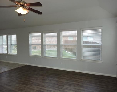8050 Privet Street - Photo Thumbnail 9