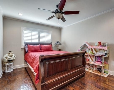 5604 Covehaven Drive - Photo Thumbnail 23