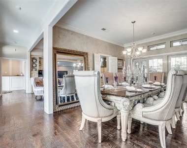5604 Covehaven Drive - Photo Thumbnail 16