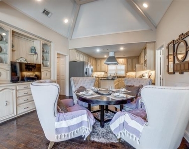 5604 Covehaven Drive - Photo Thumbnail 13