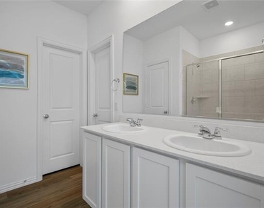 3028 Howerton Drive - Photo Thumbnail 16
