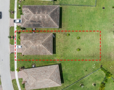 10552 Sw Toren Way - Photo Thumbnail 36